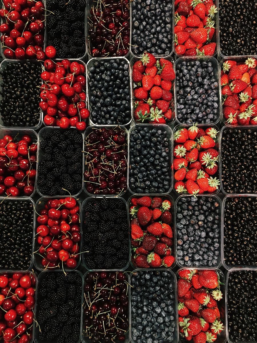 Strawberries, blueberries, cherries and blackberries